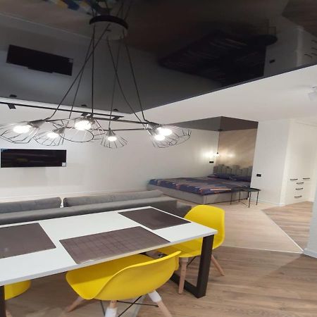 New Lux Apartment 2020 Jarkov Exterior foto