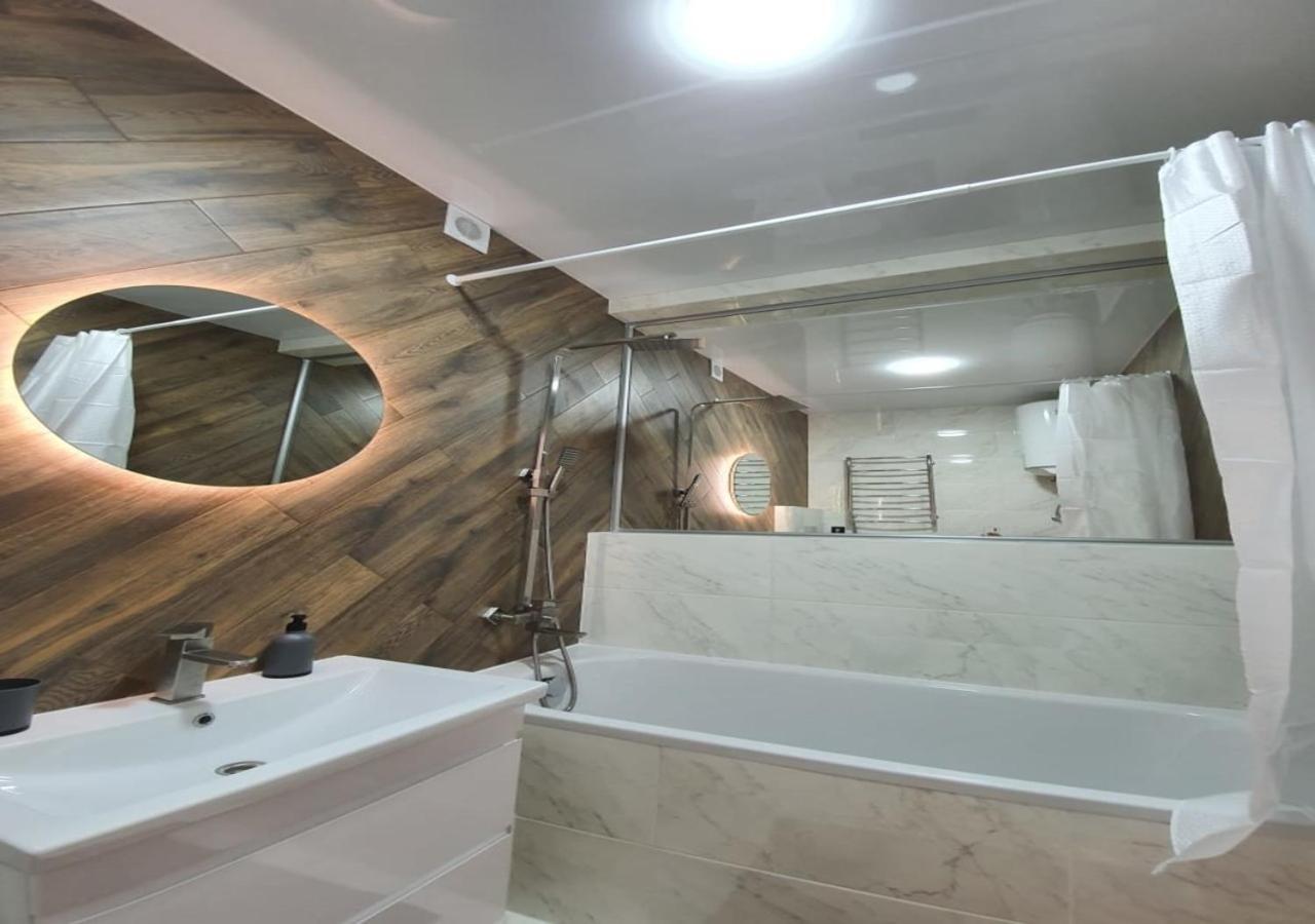 New Lux Apartment 2020 Jarkov Exterior foto