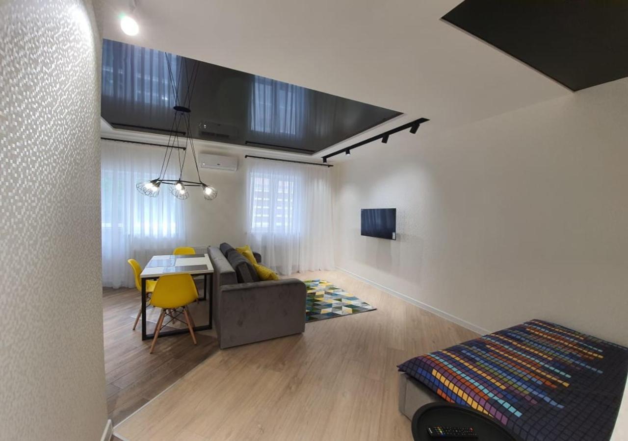 New Lux Apartment 2020 Jarkov Exterior foto